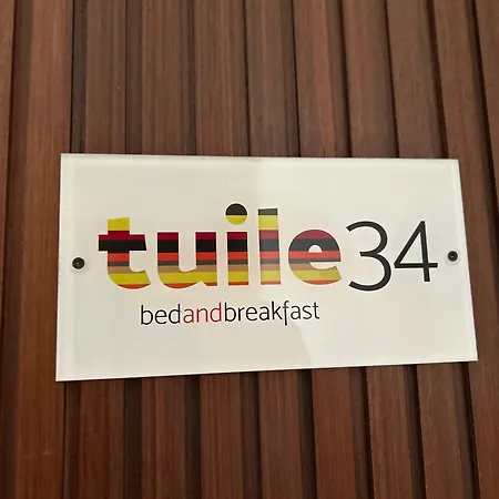 Tuile 34 2* Lecce