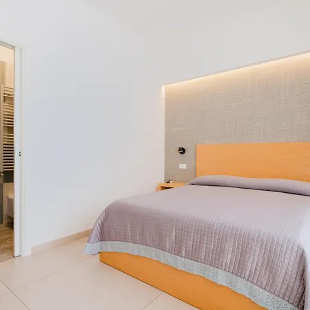 Tuile34 - Salento Selection 3* ليتشي